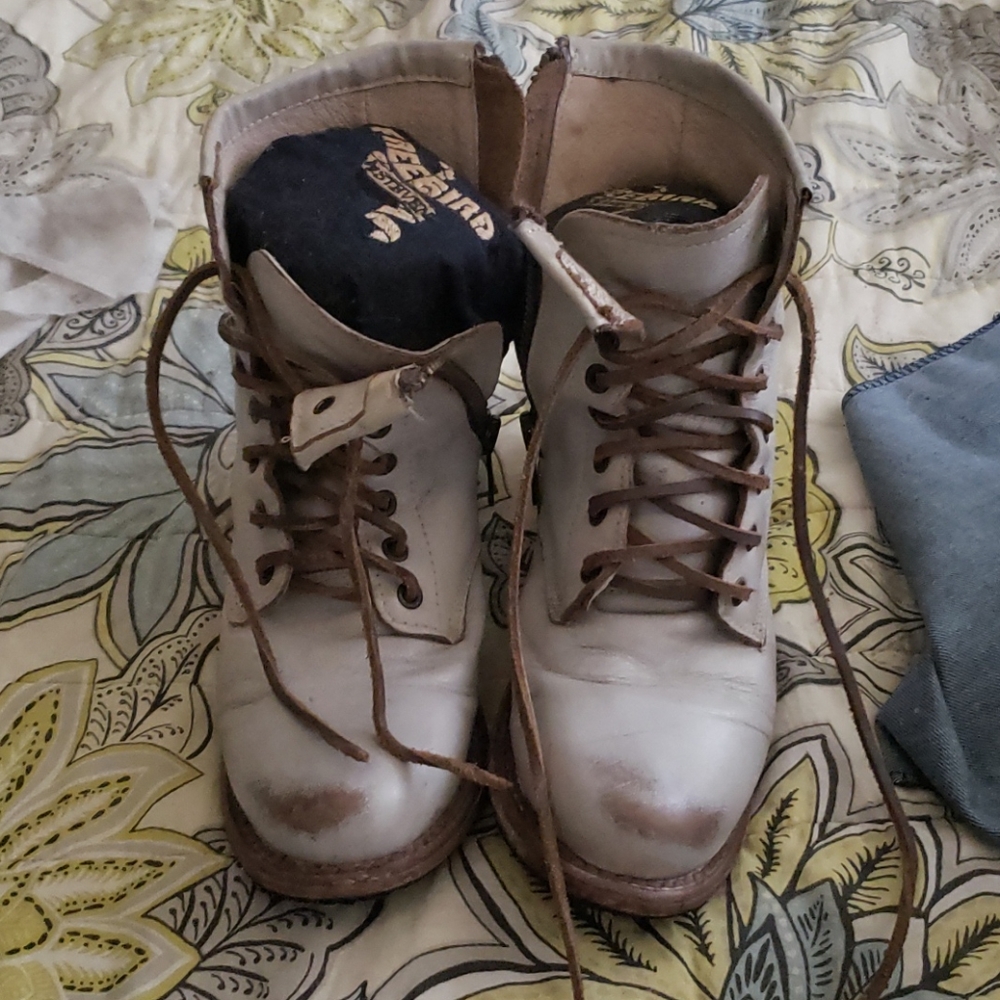 FREEBIRD MANCHESTER TAUPE